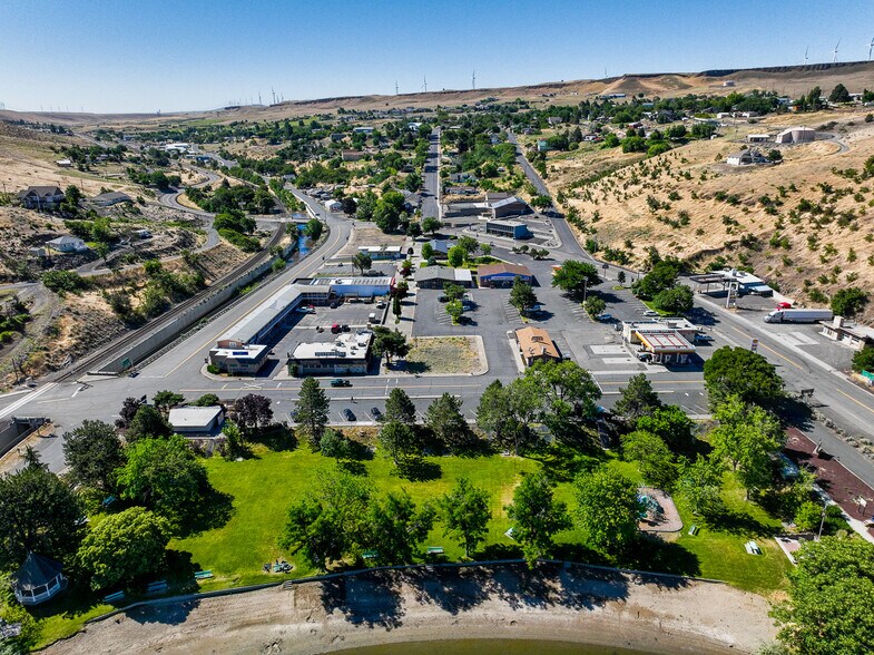 More Photos Of 200 Beech St, Arlington Restaurant For Sale