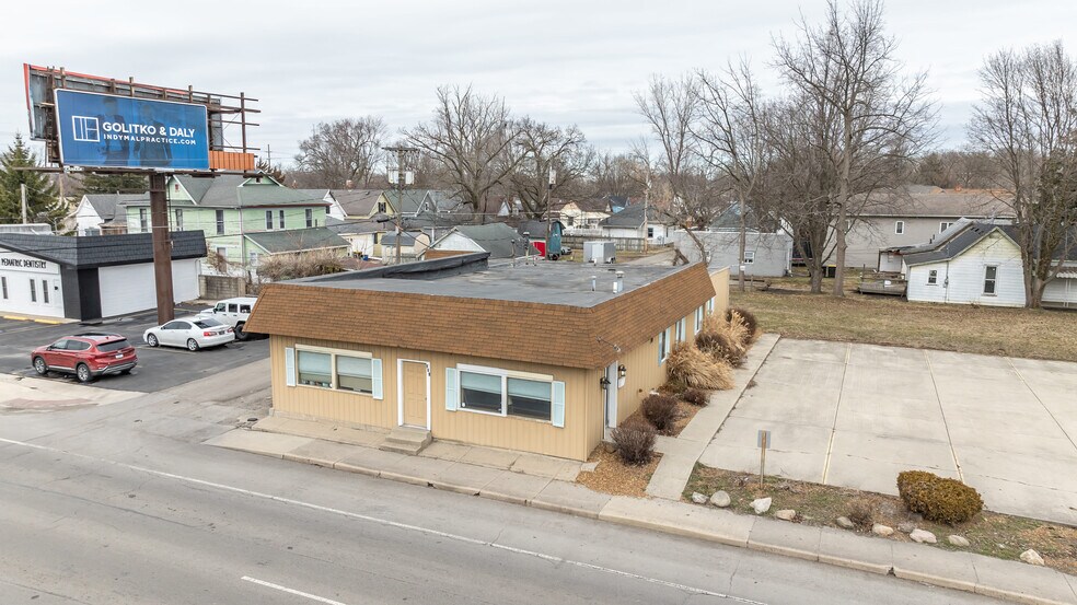 More Photos Of 520 E 8th St, Anderson Office For Lease