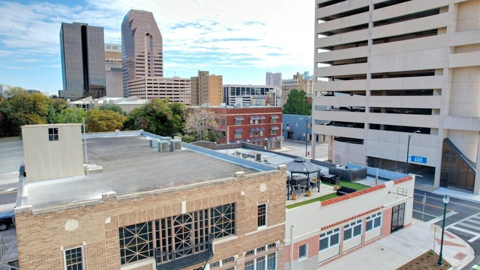 More Photos Of 500 N Main Ave, San Antonio Loft Creative Space For Sale