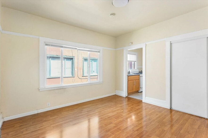 More Photos Of 3518-3530 Foothill Blvd, Oakland Apartments For Sale
