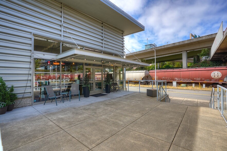 More Photos Of 1515 Dock St, Tacoma Apartments For Sale