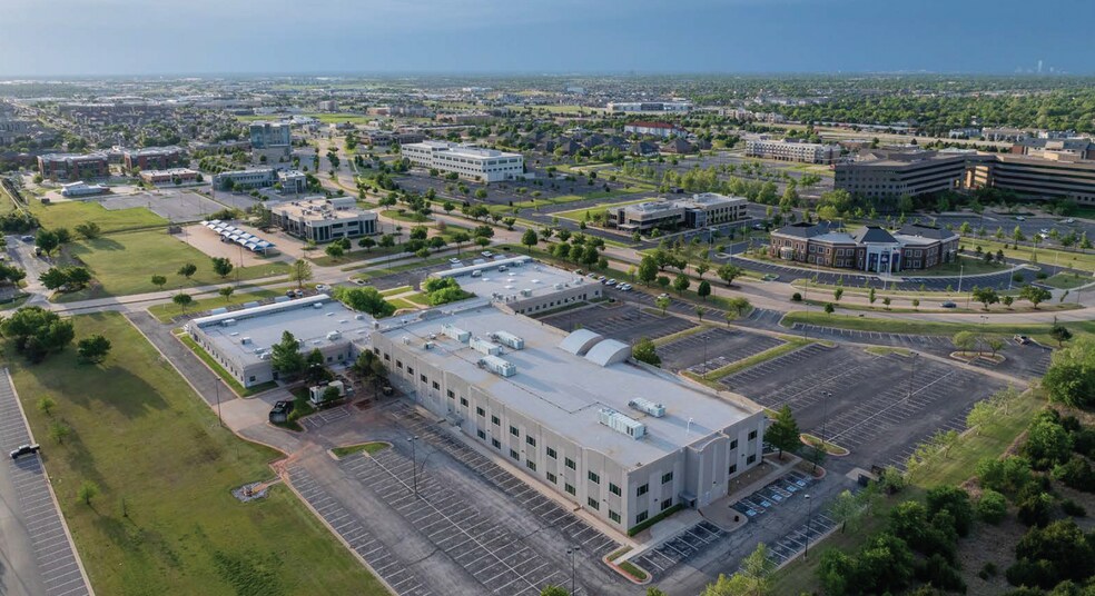 More Photos Of 3201 Quail Springs Pky, Oklahoma City Office For Sale