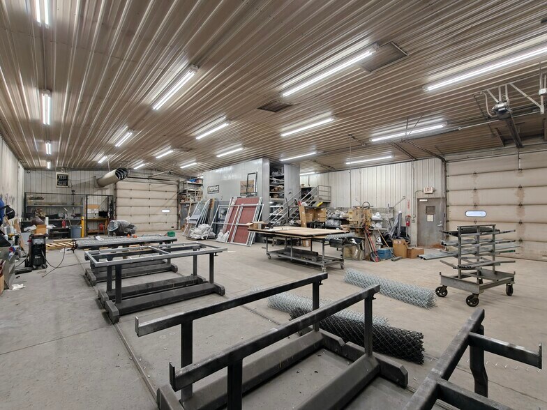 More Photos Of 3N381 Powis Rd, West Chicago Industrial For Lease