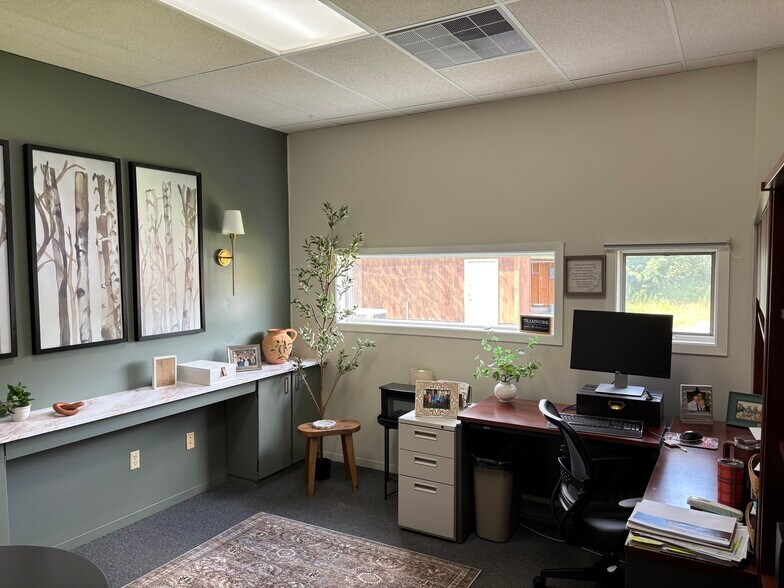 More Photos Of 505 S 12th Ave, Virginia Medical For Sale