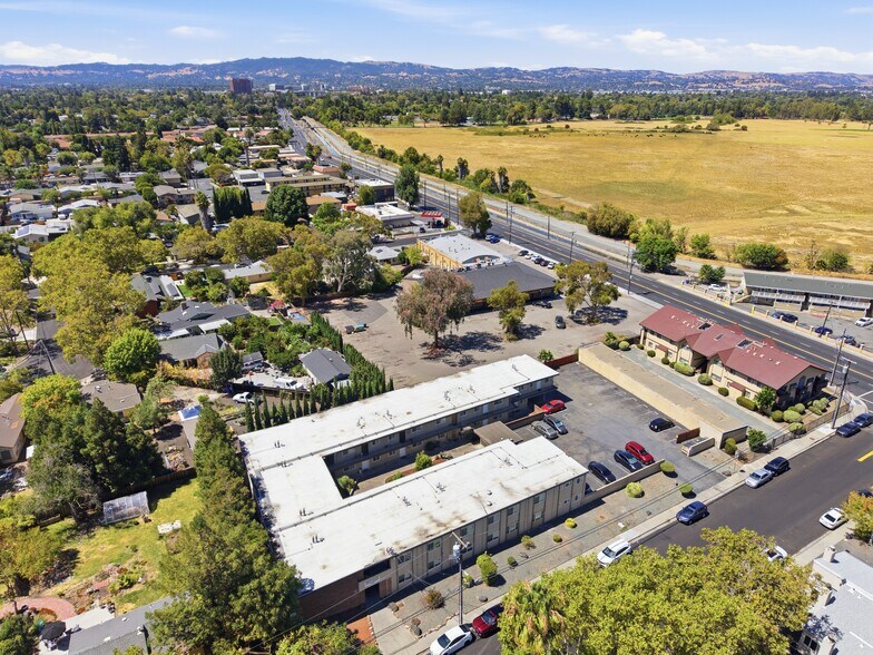 More Photos Of 1895 San Vincente Dr, Concord Apartments For Sale