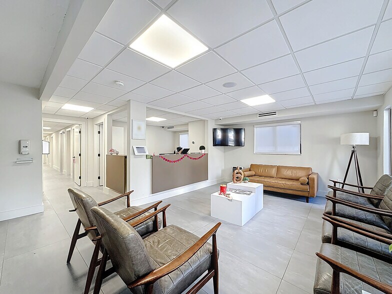 More Photos Of 232 SW 8th St, Miami Medical For Sale