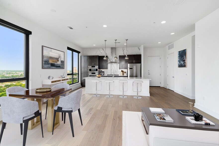 More Photos Of 3200 McKinney Ave, Dallas Multifamily For Sale