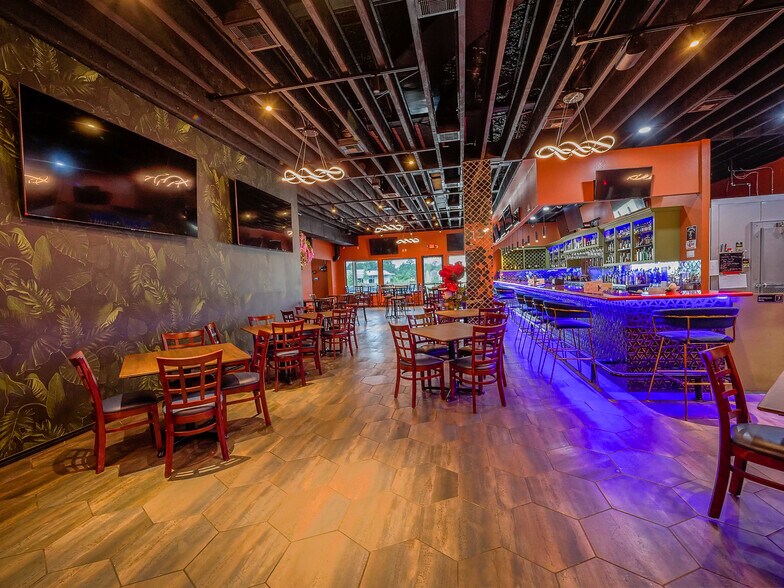 More Photos Of 1355 N Loop 336 E, Conroe Restaurant For Sale