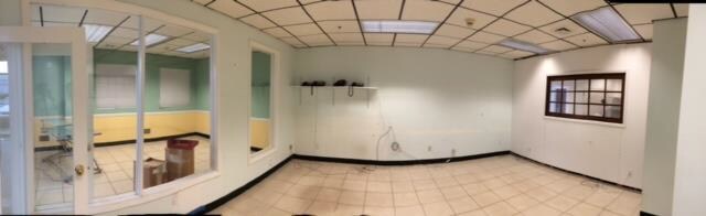 More Photos Of 35 Central Dr, Farmingdale Warehouse For Lease