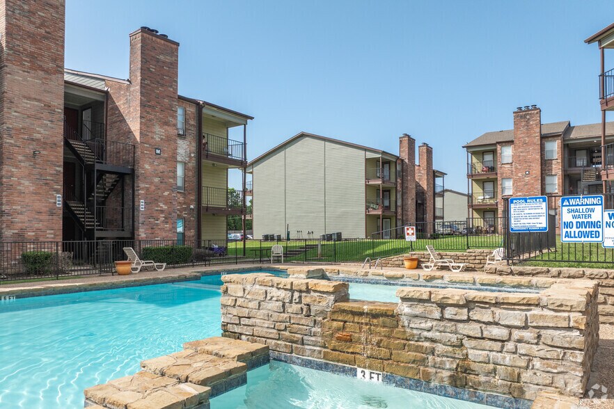 More Photos Of 1600 LaSalle Dr, Sherman Apartments For Sale