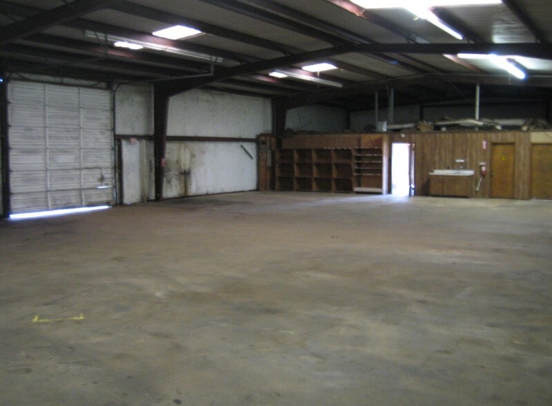 More Photos Of 4547 Cantina Dr, Tyler Warehouse For Lease