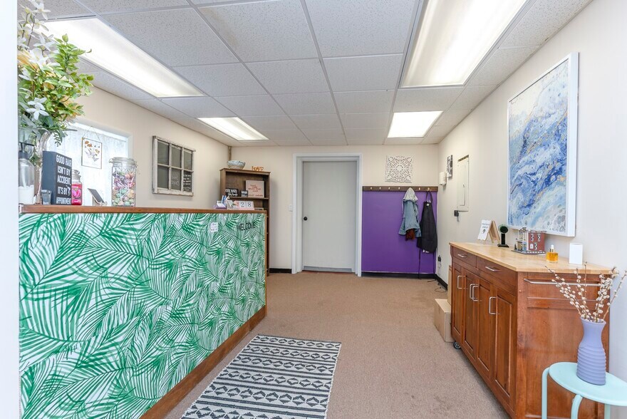 More Photos Of 141 Ulster Ave, Saugerties Storefront Retail Residential For Sale