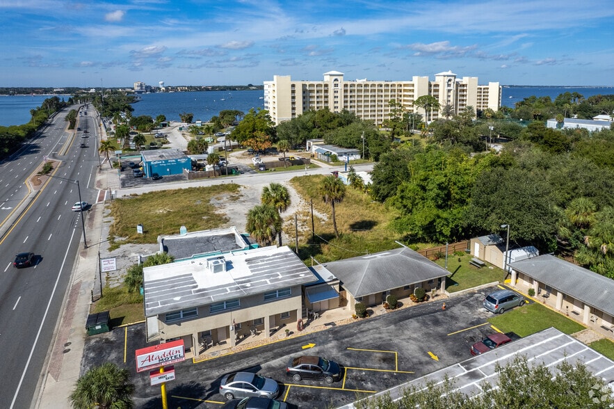 More Photos Of 430 W Merritt Island Cswy, Merritt Island Hotel For Sale