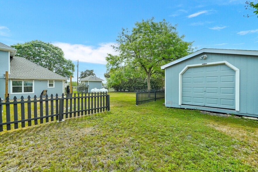 More Photos Of 40202 Settlers Path, Georgetown Apartments For Sale