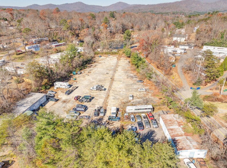 More Photos Of 2064 Us-70, Swannanoa Freestanding For Sale