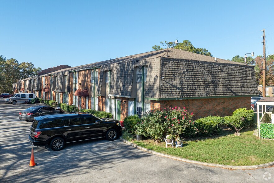 Primary Photo Of 1401 Carson Rd, Birmingham Multifamily For Sale