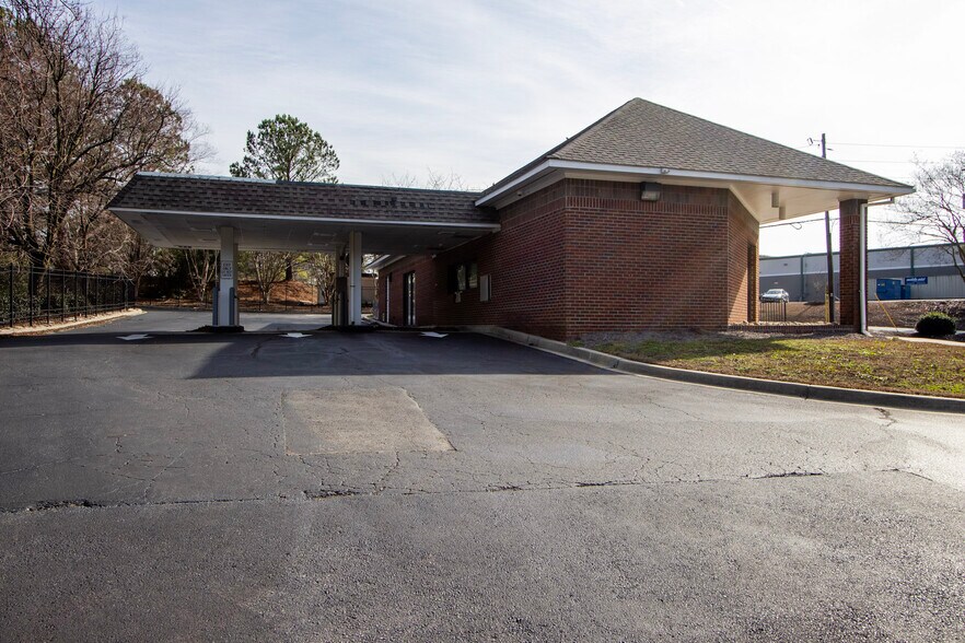 More Photos Of 9800 Two Notch Rd, Columbia Bank For Sale