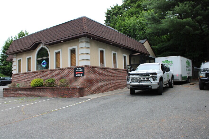 More Photos Of 223 New St, Woodland Park Restaurant For Lease