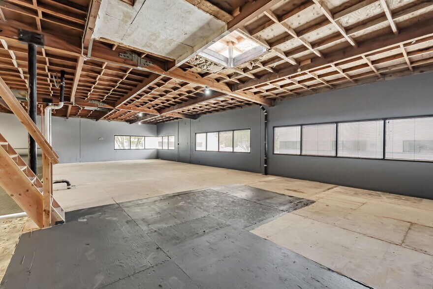 More Photos Of 2485 Technology Dr, Hayward Research And Development For Lease