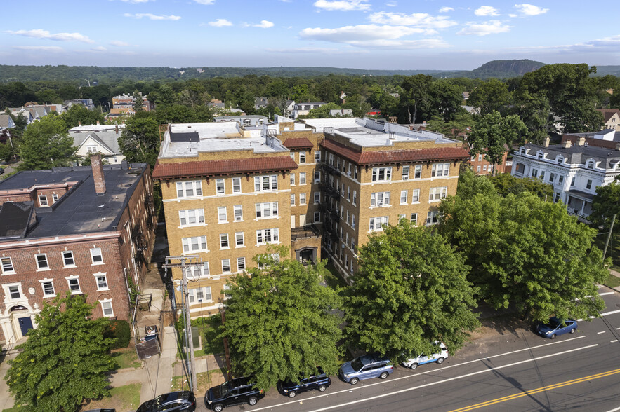 Primary Photo Of 66 Norton St, New Haven Apartments For Sale