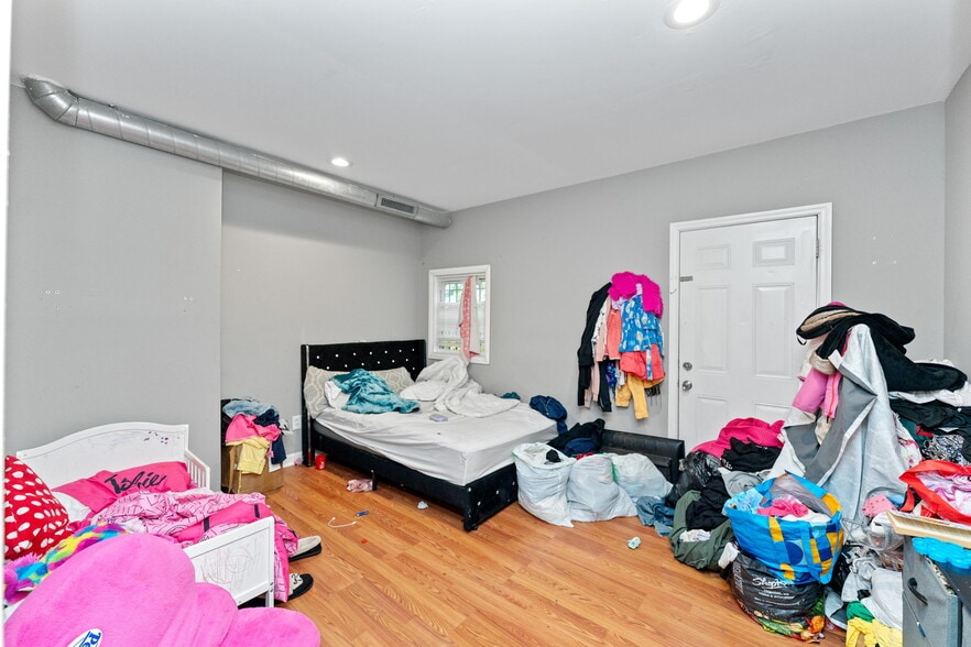 More Photos Of 1305 N 15th St, Philadelphia Apartments For Sale