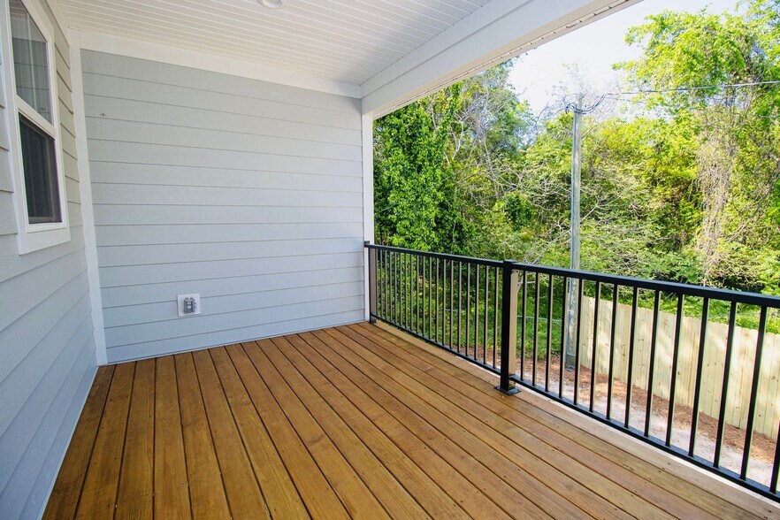 More Photos Of 1121 Olympia Ave, Columbia Multifamily For Sale