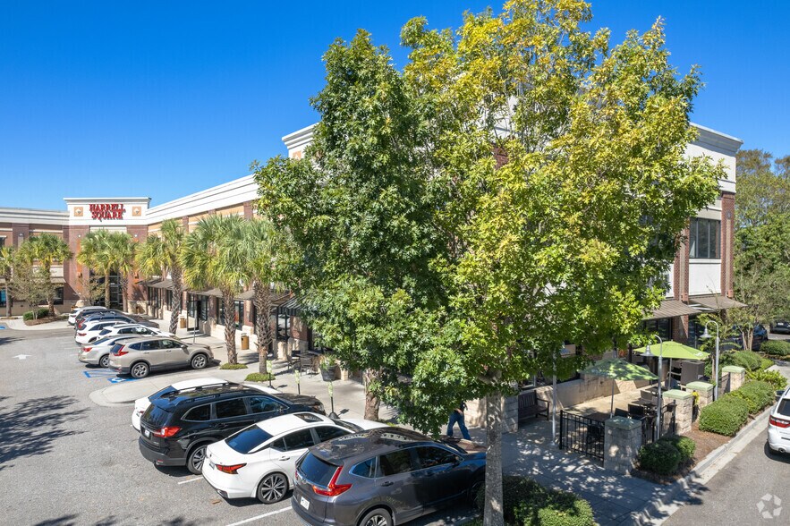 More Photos Of 2000 Sam Rittenberg Blvd, Charleston Office For Lease