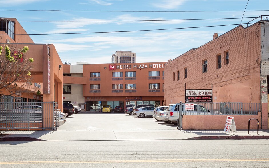 More Photos Of 701-711 N Main St, Los Angeles Hotel For Lease