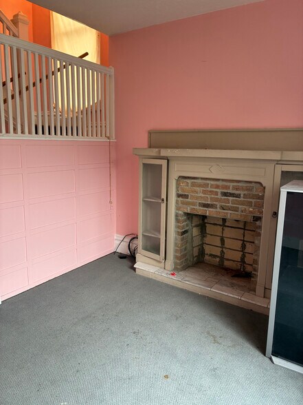 More Photos Of 3003 Murdoch Ave, Parkersburg Office For Lease