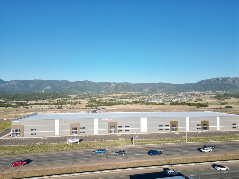 More Photos Of 15707 Terrazzo dr, Colorado Springs Showroom For Lease