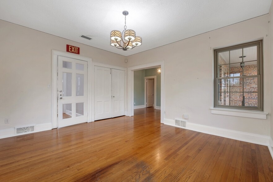 More Photos Of 259 E 7th Ave, Tallahassee Office For Sale