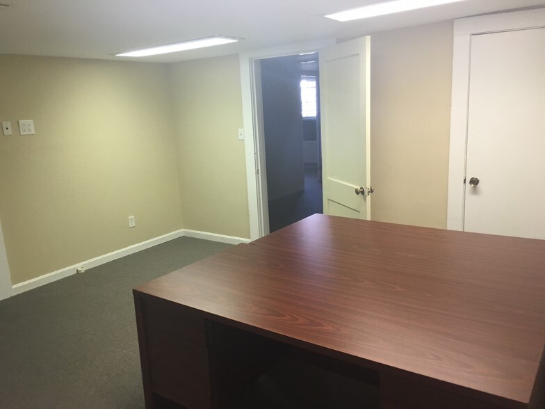More Photos Of 9064 Courthouse Rd, Spotsylvania Office For Lease