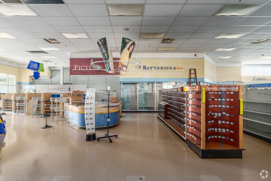 More Photos Of 2722 W 9th St, Chester Drugstore For Sale