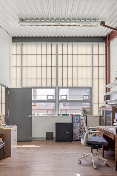 More Photos Of 78 Green St, Hudson Freestanding For Sale