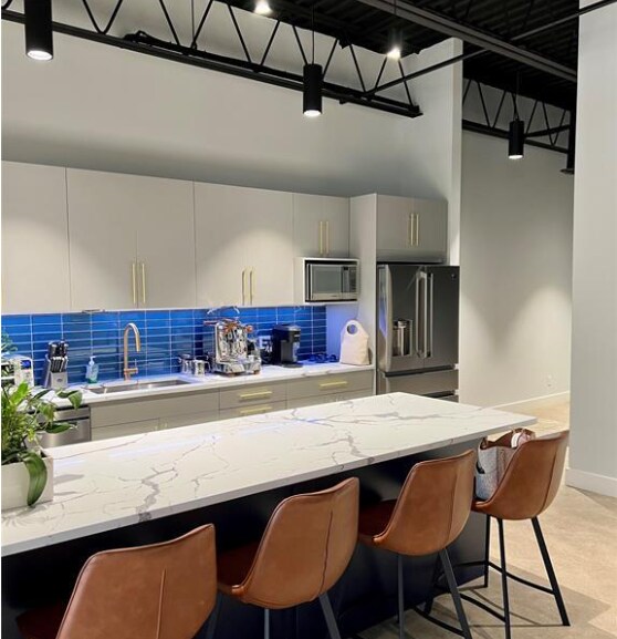 More Photos Of 1063 Erie St E, Windsor Freestanding For Sale