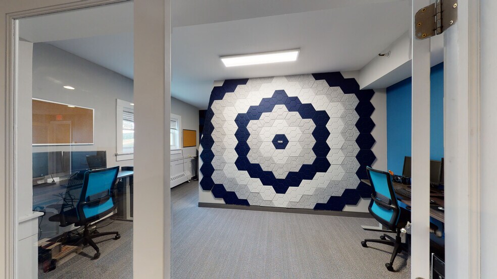 More Photos Of 100 E Seneca St, Manlius Office For Lease