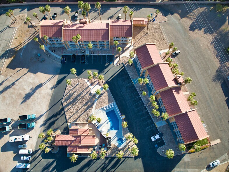 More Photos Of 110 Ville Dr, Boulder City Hotel For Sale