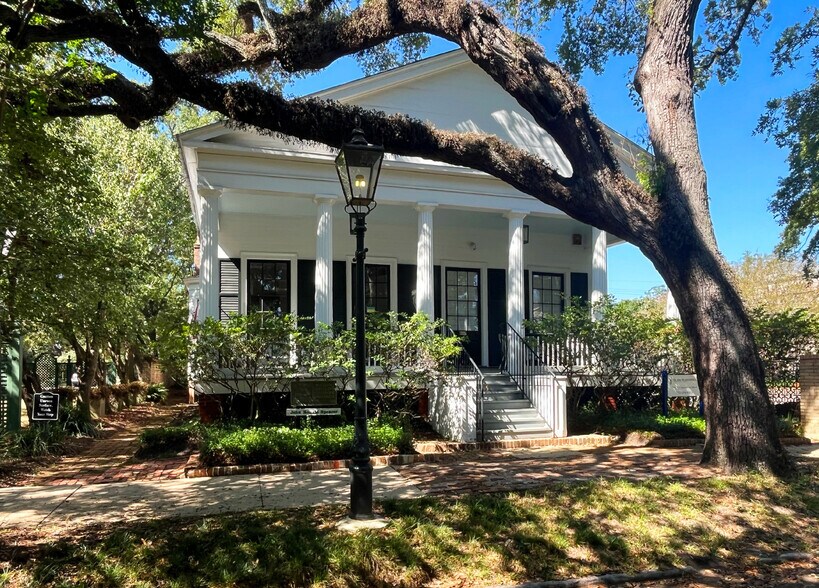 Primary Photo Of 205 N Conception St, Mobile Office For Sale