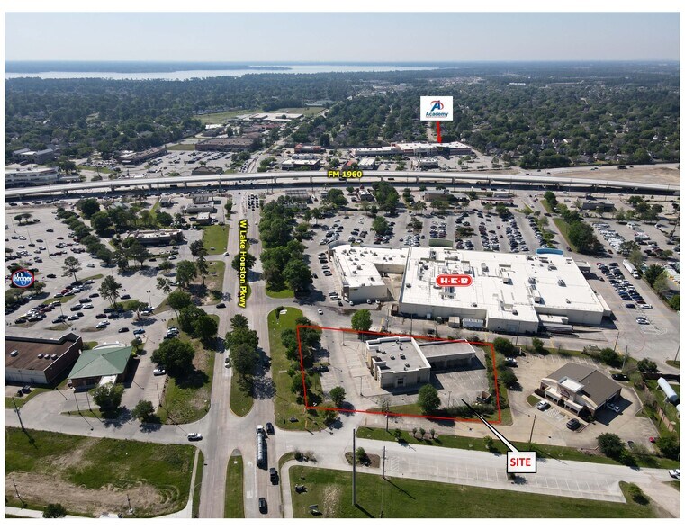 More Photos Of 19311 W Lake Houston Pky, Humble Bank For Lease