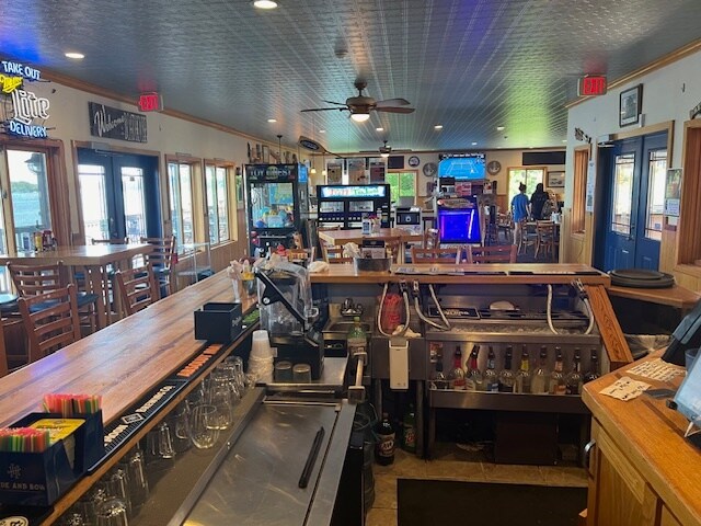 More Photos Of 406 9th St NE, Waseca Restaurant For Sale