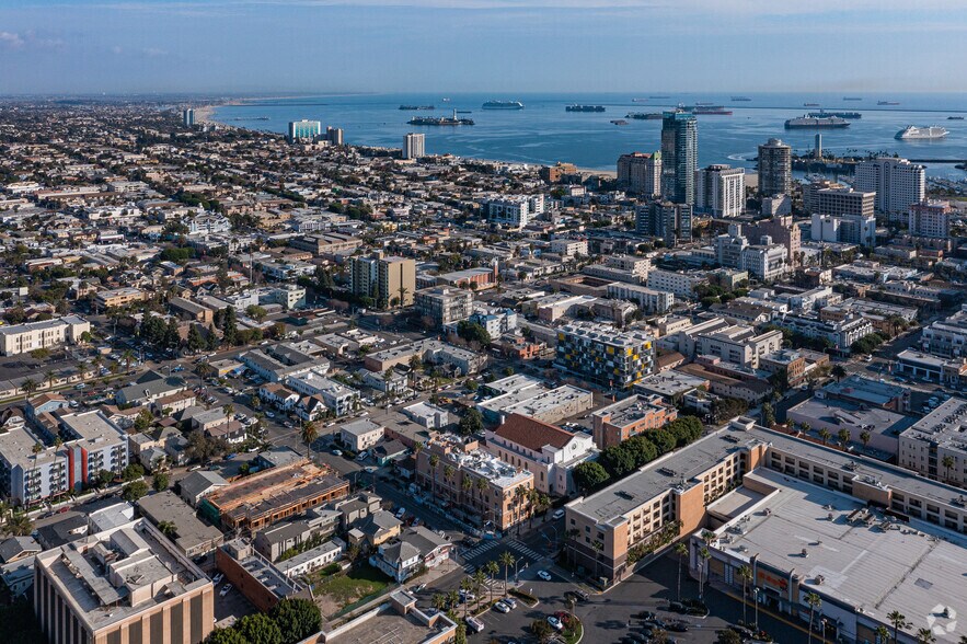 More Photos Of 456 Elm Ave, Long Beach Restaurant For Lease