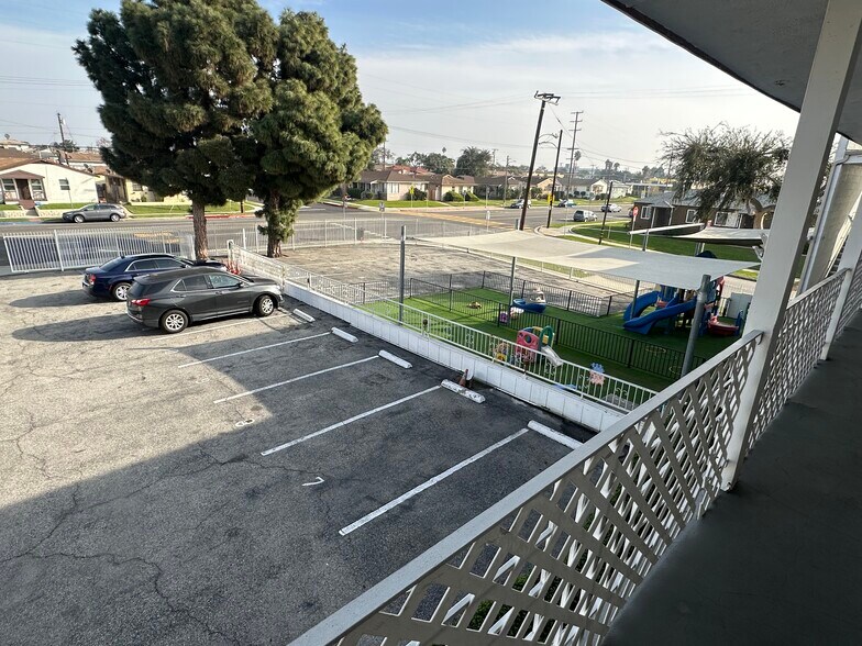 More Photos Of 10963 S Western Ave, Los Angeles Religious Facility For Lease