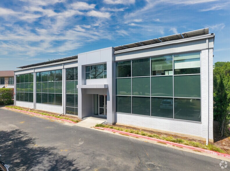 Primary Photo Of 2714 Bee Caves Rd, Rollingwood Medical For Lease