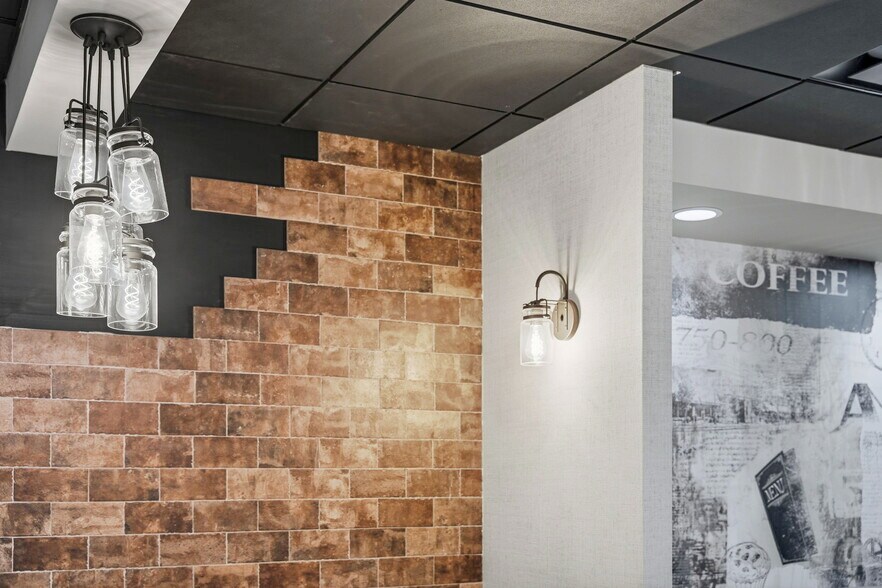 More Photos Of 700 Veterans Memorial Hwy, Hauppauge Unknown For Lease