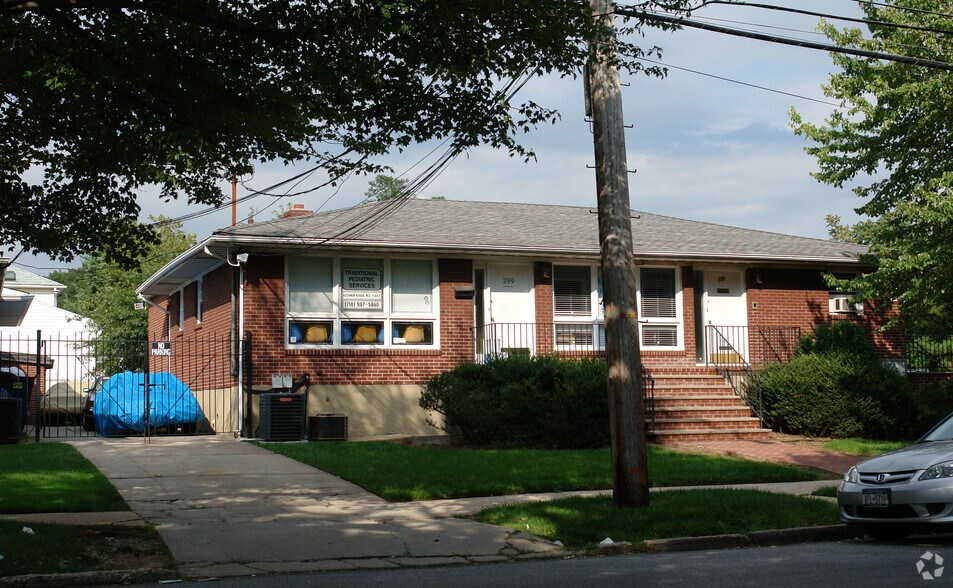 More Photos Of 299 Guyon Ave, Staten Island Medical For Lease