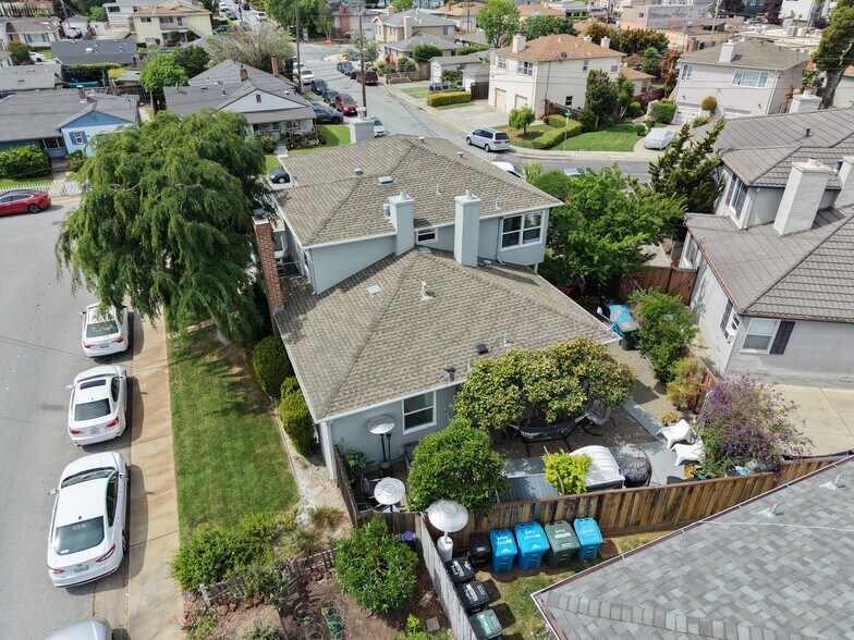 More Photos Of 34 W 38th Ave, San Mateo Multifamily For Sale