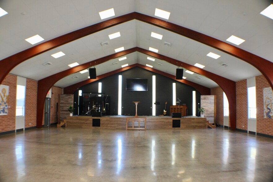 More Photos Of 4265 E Lucas Dr, Beaumont Religious Facility For Sale