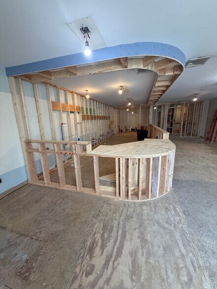 More Photos Of 352-362 W Bridge St, New Hope Storefront For Sale