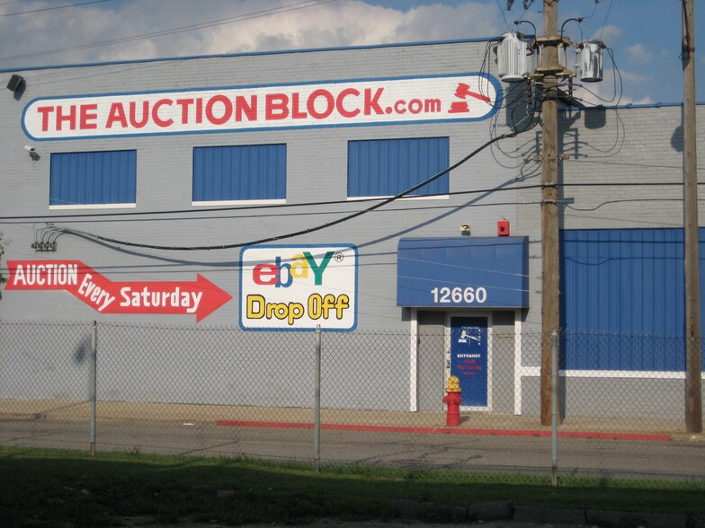 More Photos Of 12600-12660 Greenfield Rd, Detroit Warehouse For Sale