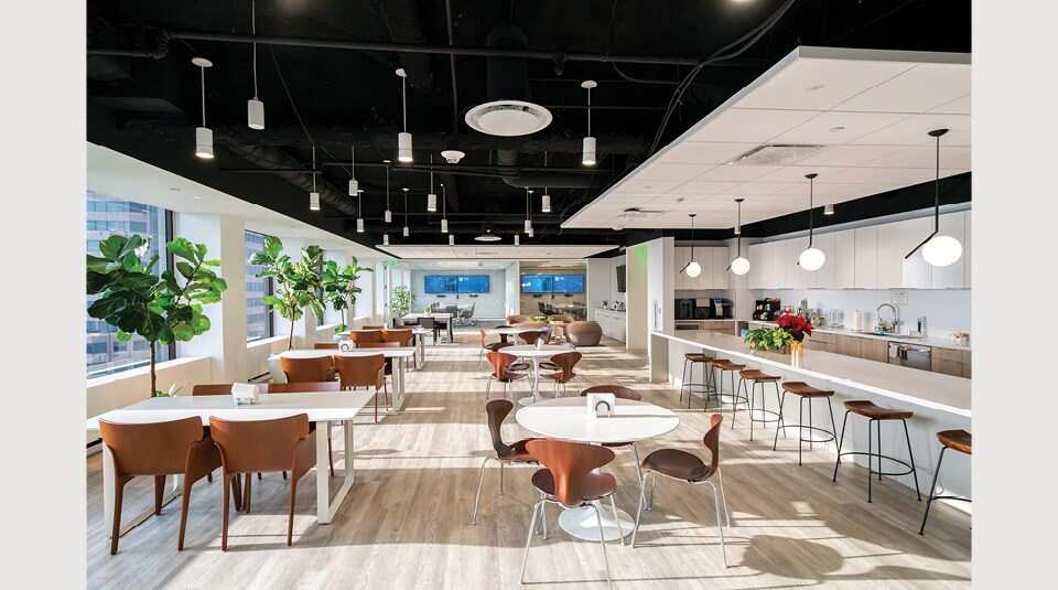 More Photos Of 555 S Flower St, Los Angeles Office For Lease